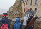 visite-guid-e-costum-e-familliale-1434-mont-saint-michel-min-766476