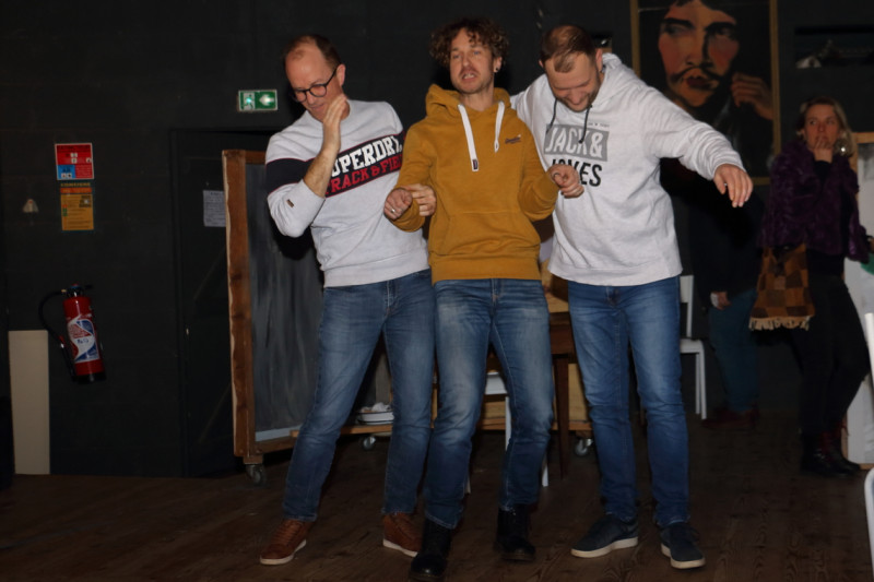 1000068636-768383 1000068636-768383